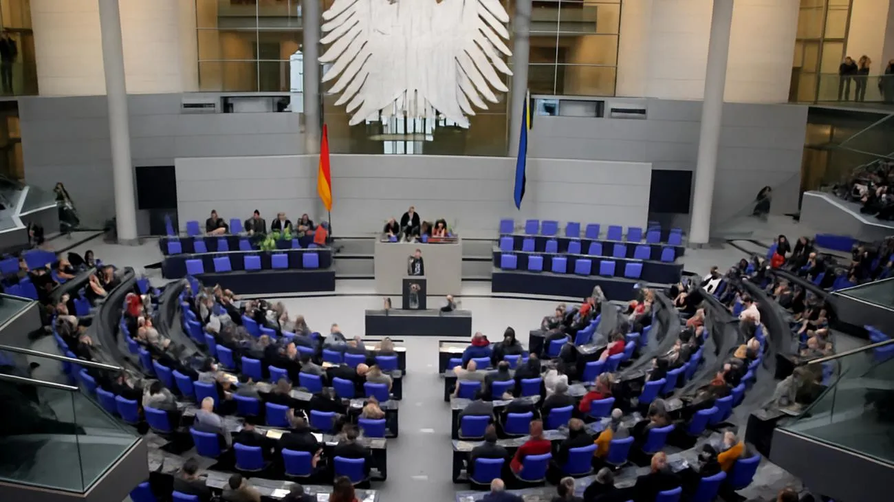 Bundestag live wird zum neuen Netflix - warum ganz Deutschland heute hinschaut 2025-09-17T10:35:18.236Z"